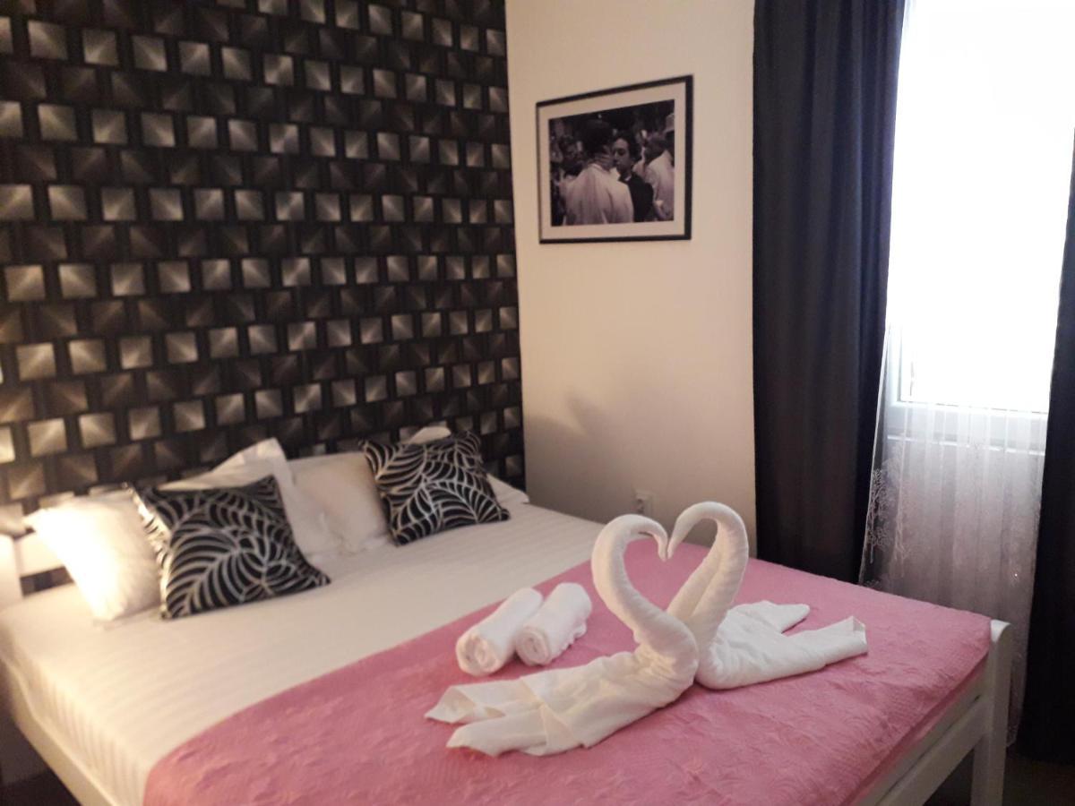Ana Apartmani Sveti Stefan Eksteriør bilde