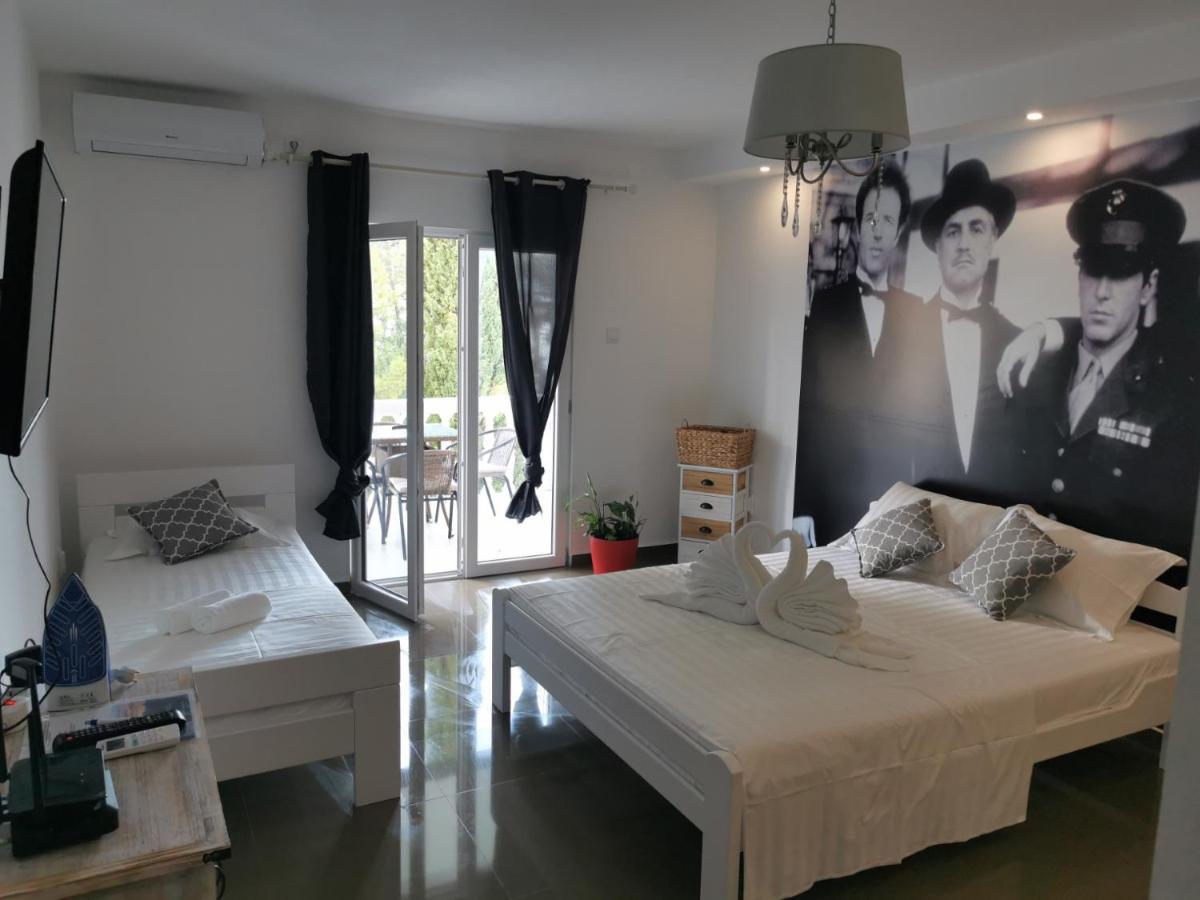 Ana Apartmani Sveti Stefan Eksteriør bilde