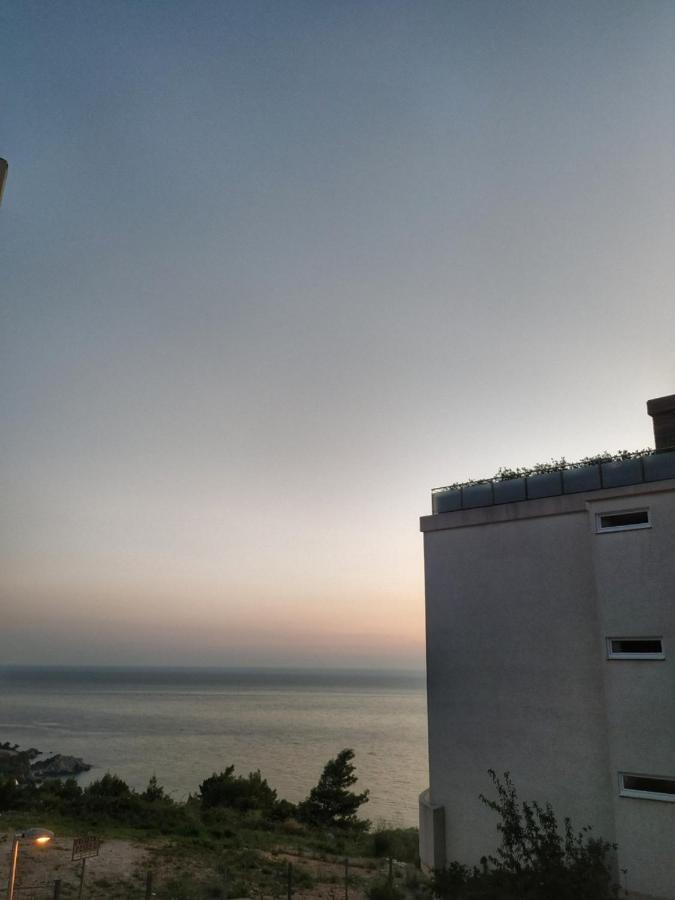 Ana Apartmani Sveti Stefan Eksteriør bilde